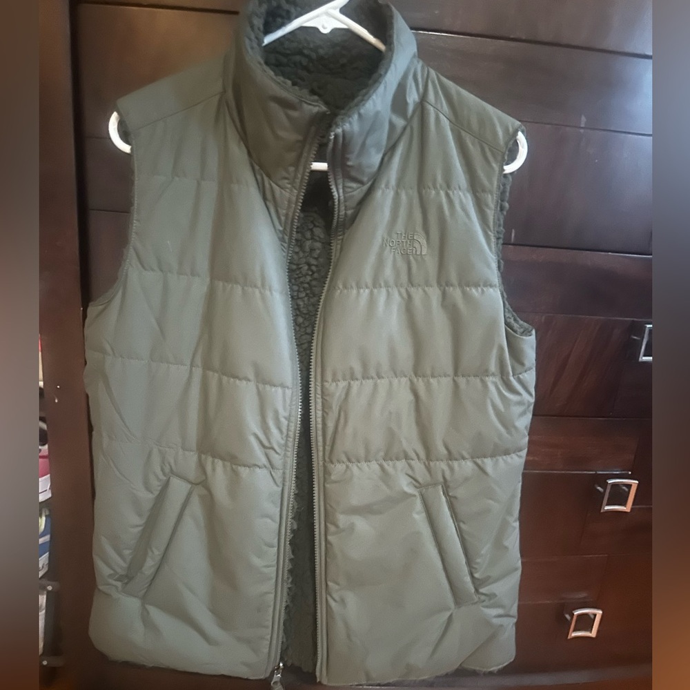 Merriwood reversible North Face vest